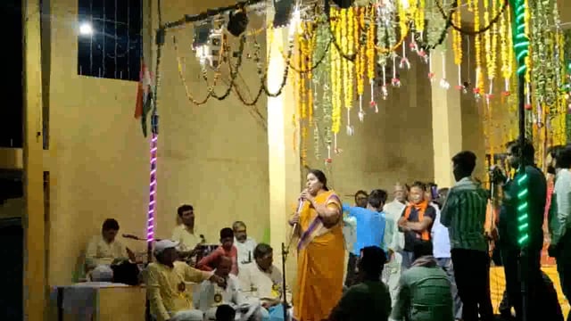 कराहरी राज्याभिषेक में पहुंची भाजपा जिला अध्यक्ष मधु शर्मा 