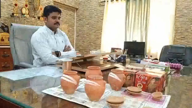 जेल में निरुद्ध महिलाएं रखेंगी करवा चौथ का व्रत उनके पतियों से कराया जाएगा दीदार