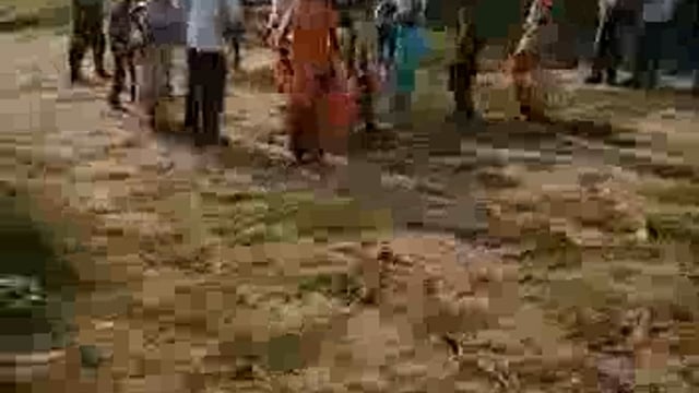 जालौन

प्लाट पर कब्जे को लेकर दो पक्षों के बीच जमकर चले लाठी-डंडे
वीडियो हुआ वायरल
कुठोंद थाना क्षेत्र के शनगढ का मामला 