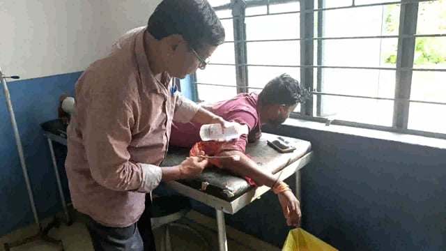 शाम्हो टोटहा  निवासी कौशल कुमार मोटरसाइकिल से गिरकर हुए घायल