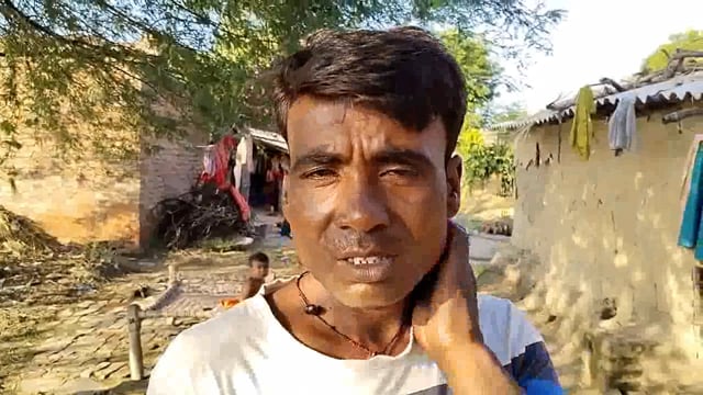 इस गांव में जल निकासी के लिए नाली की नहीं है व्यवस्था#Prayagraj 