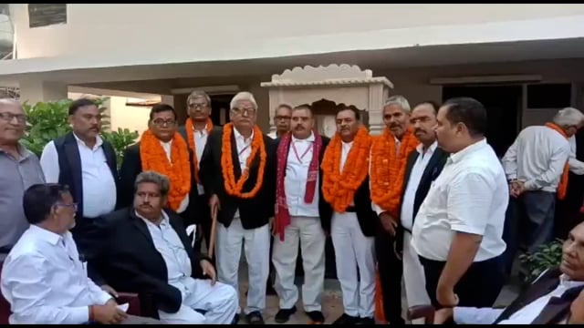 वकील परिषद चुनाव हुआ सम्पन्न, अध्यक्ष बने सूर्यकांत मिश्रा निराला, उपाध्यक्ष रामेंद्र सिंह,महामंत्री सुरेश चंद्र मिश्रा