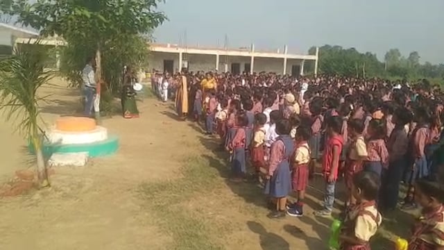 टारगेट इंटरनेशनल स्कूल मे पढ़ाई के साथ साथ बच्चों को कम्पटीशन के लिए किया जाता है तैयार