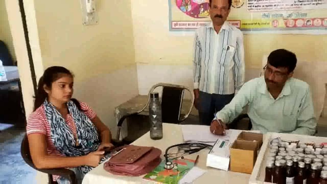 तरबगंज प्राथमिक स्वास्थ्य केंद्र पर मुख्यमंत्री जन आरोग्य मेले का हुआ आयोजन