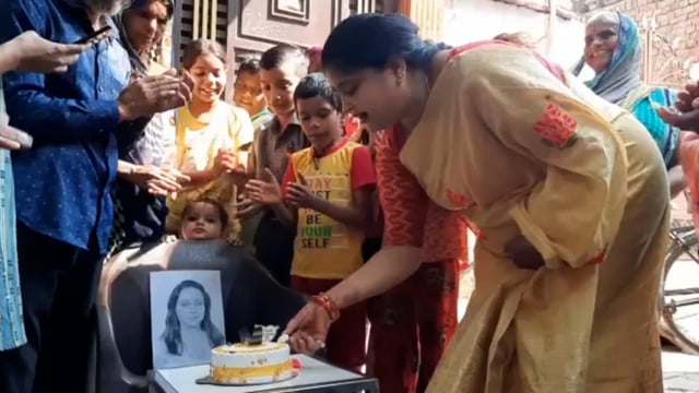 बॉलीवुड अभिनेत्री व मथुरा की सांसद हेमा मालिनी का जन्मदिन मनाया गया