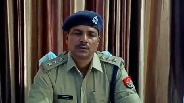 जगतपुर थाना क्षेत्र में आपसी कहासुनी के चलते दो पक्षों की मारपीट में 8 लोग गंभीर रूप से हुए घायल सीओ ने दी जानकारी।