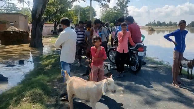 जिले में बाढ़ से अब तक नौ की मौत,543गाँव बाढ़ प्रभावित 359 गाँव  मैरुड ।