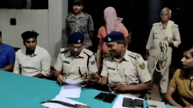 पैसों के लिए पुत्र ने अपनी माँ की कर दी निर्मम हत्या तारापुर पुलिस ने 4 घण्टे में सुलझाई  गुत्थी