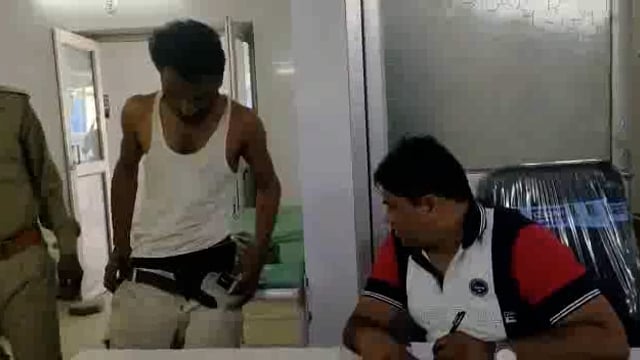 दबंगों ने युवक को रास्ते में रोककर की बेरहमी से पिटाई