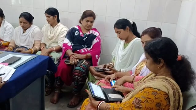 पीएचसी हसनगंज में स्वास्थ्य कर्मियों की एक दिवसीय समीक्षात्मक बैठक का हुआ आयोजन, कार्य सहित कई बिंदुओं पर हुई चर्चा