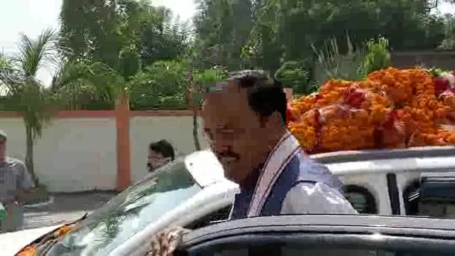 औरैया के तुर्कीपुर भाजपा कार्यालय में पहुंचे उपमुख्यमंत्री केशव प्रसाद मौर्या का हुआ जोरदार स्वागत
