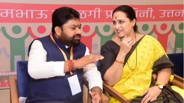 माजी आमदार सुधाकर भालेराव यांनी चित्राताई वाघ यांची भेट घेवून महिला सबलीकरणावर केली चर्चा