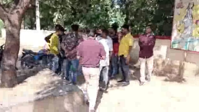 अराजकतत्वों ने की प्राचीन मंदिर की प्रतिमा खंडित