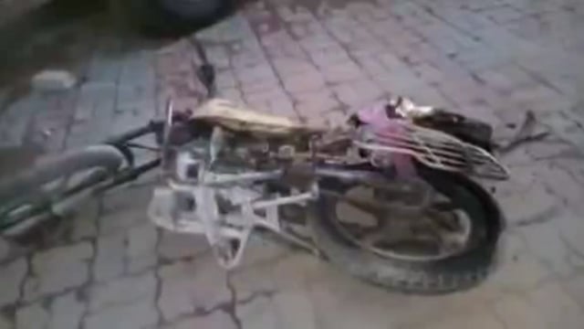 कोंच:पेट्रोल डालते समय भक्क से धधक उठी बाइक, झुलसा बाइक सवार