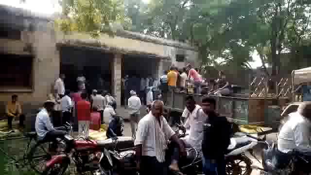 नहीं मिल रहा किसान को खाद:  किसान का हाल बेहाल