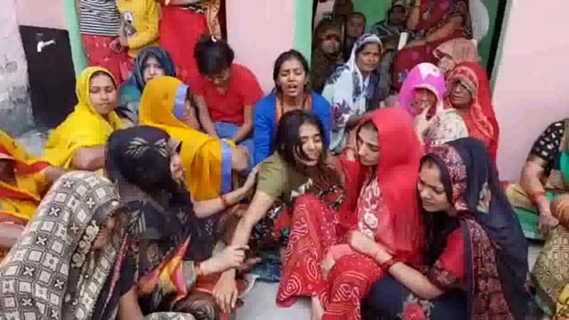 दीपावली पर बुझ गए एक ही परिवार के दो दिए परिवार सहित गांव में शोक की लहर