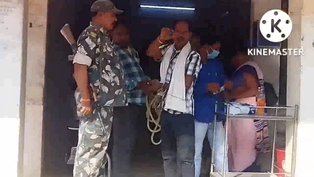 सहायक थाना अध्यक्ष फुल्लीडुमर ने एक शराबी को गिरफ्तार कर जुर्माना हेतु बांका भेजा