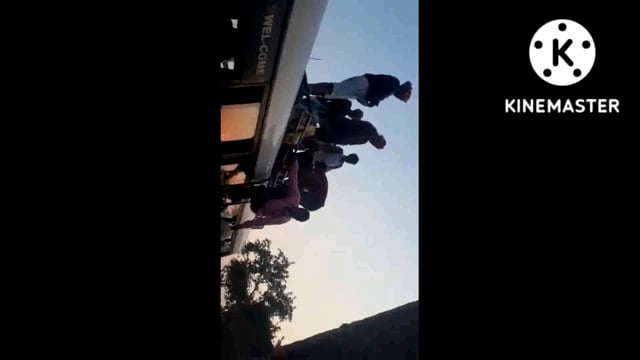 महापर्व छठ को ले व्रतियों को वार्ड सदस्य ने कराया गंगा स्नान।