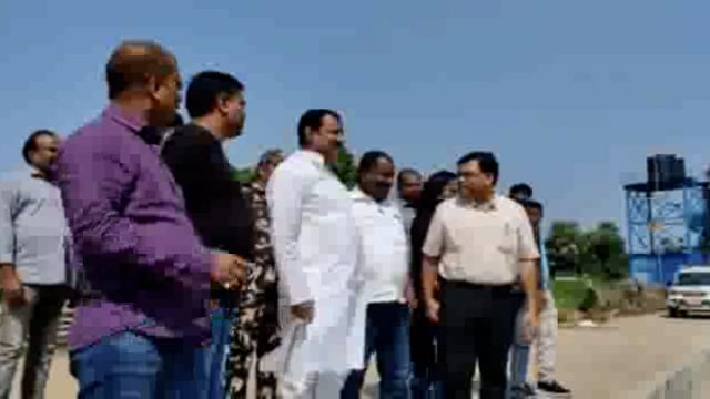 विधायक राजीव कुमार सिंह एवं एसडीओ रंजीत कुमार ने छठ पर्व को लेकर विभिन्न छठ घाटों का किया निरीक्षण