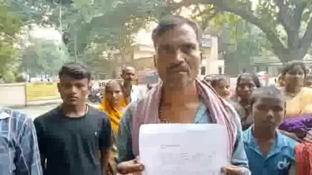 RaeBareli-दंबगो ने गरीब परिवार पर ढहाया कहर,बड़ों के साथ बच्चों तक को दौड़ा दौड़ाकर पीटा,पीड़ित परिवार जिला अस्पताल रेफर