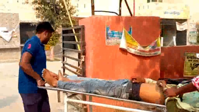 अलीगढ़ पलवल मार्ग पर ट्रैक्टर से गिरकर मजदूर की मौके पर ही मौत