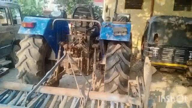 मांट के गांव मिरताना में दो पक्ष आपस में भिड़े अवैध जमीन के कब्जे को लेकर दोनों पक्ष भिड़े 10 का शांतिभंग में चालान