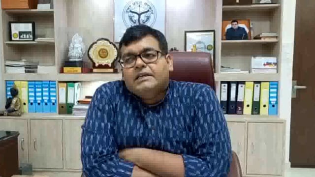 नियमानुसार करें धान की खरीद इटवा में जिलाधिकारी संजीव रंजन ।