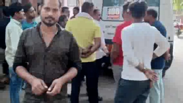 नवाबगंज ट्रेन की चपेट में आने से 30 वर्षीय युवक की दर्दनाक मौत