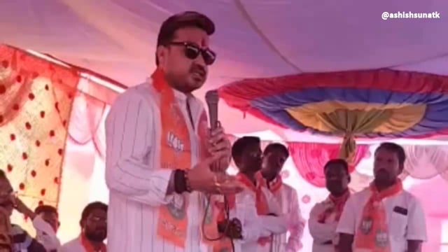 भाजपा पक्षात 300 कार्यकर्त्यांचा जाहीर प्रवेश 