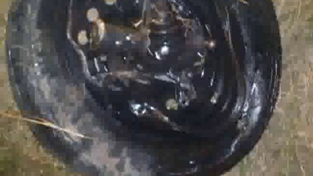 यमुना एक्सप्रेस वे के माइलस्टोन 87 पर भीषण हादसा 3 की मौत 4 घायल कार में लगी आग 