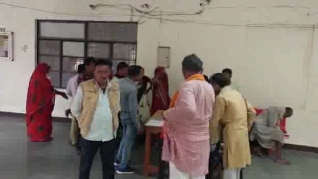 दबंग पर लगा जमीन में कब्जा करने का आरोप