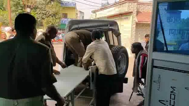 सड़क हादसे में किशोरी सहित 2 घायल,पुलिस ने कराया अस्पताल में भर्ती