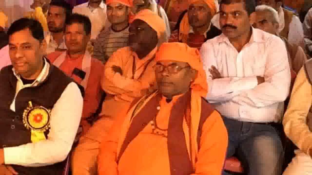 तरबगंज में चल रहे रामलीला महोत्सव कार्यक्रम में जनप्रतिनिधियों का हुआ जमावड़ा