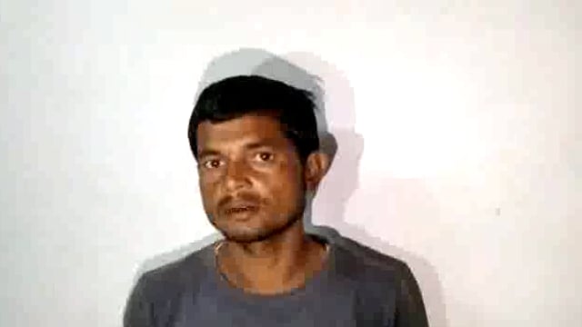 रायबरेली दबंगों का कहर दो दर्जन दबंगों ने युवक के घर पर बोला हमला मारपीट में एक घायल पुलिस मामले की जांच पड़ताल में जुटी