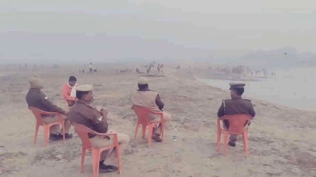 कार्तिक पूर्णिमा पर्व को लेकर इटवा तहसील क्षेत्र के असनान घाटों पर सुरक्षा के रहे कड़े इंतजाम ।