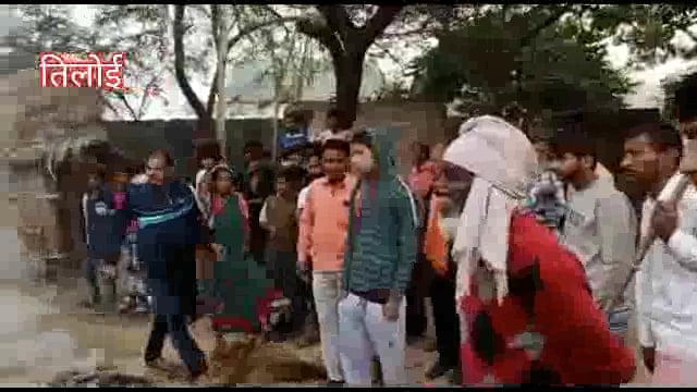 सिलेंडर से लगी भीषण आग घर का सारा समान जल कर हुआ राख सूचना पर पहुंची फायर ब्रिगेड की टीम बड़ी मस्क़त के बाद