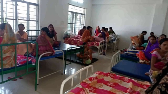 सीएचसी स्वास्थ्य  सूर्यगढ़ि में आज कुल 40 महिलाओं का परिवार नियोजन कार्यक्रम के तहत बंध्याकरण किया गया