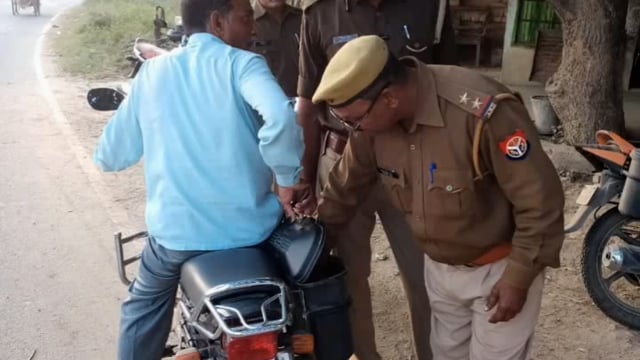 यातायातमाह नवंबर कोलेकर मिश्रौलियापुलिस नेथाना क्षेत्रमें चलायावाहन चेकिंग अभियान21वाहनों से ₹21000 कावसूला शमनशुल्क