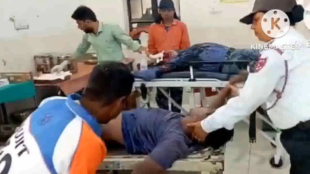 फुल्लीडुमर जीपीएस स्कूल के पास शनिवार को दो बाइक की टक्कर में जख्मी 3 लोगों में से दो की हुई मौत