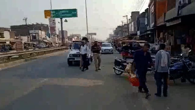 इटवा सहित जिले में यातायात माह नवम्बर के दृष्टिगत 13 वें दिवस पर चला सघन वाहन चेकिंग अभियान नियमों की दी गयी जानकारी