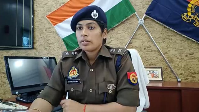 थाना दिबियापुर क्षेत्र के अन्तर्गत ग्राम उमरी में एक व्यक्ति का शव मिलने पर जिस के संबंध में पुलिस अधीक्षक औरैया