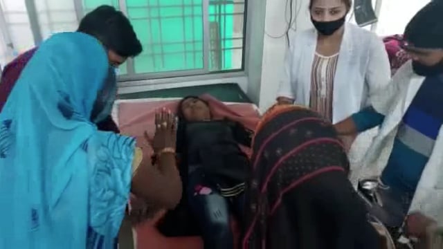 हाईटेंशन लाइन की चपेट में आकर किशोरी गम्भीर रूप से घायल