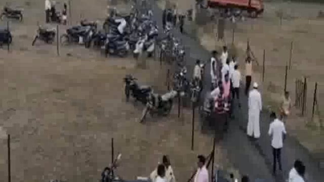 सांगली जिल्ह्यातील विटा येथे लग्न मंडपाच्या साहित्याला भीषण आग: आगीत 50 लाख रुपयाचे नुकसान