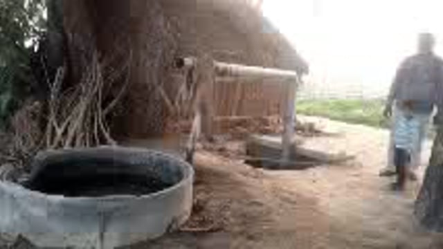 पानीगांव में एक किसान के खेत पर रखी ट्यूबवेल मोटर को रात में चोरी कर ले गए अज्ञात चोर।