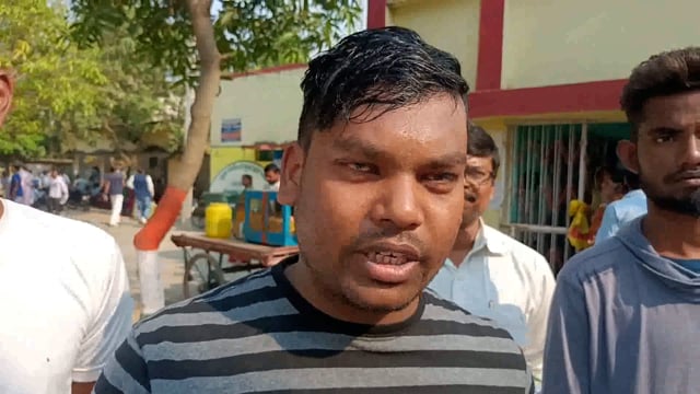 सूरजगढ़ा प्रखंड अंतर्गत सहुर गांव के हरिजनों को बासगीत पर्चा की जमीन से हटाने हेतु अतिक्रमण से संबंधित नोटिस दी गई