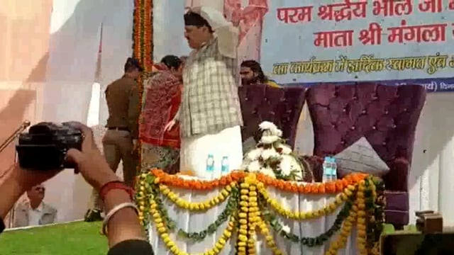 विकासनगर दिनकर विहार सुधार समिति द्वारा परम श्रद्धेय भोले जी महाराज एवं माता मंगला जी का सम्मान