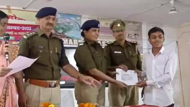 एसपी की अध्यक्षता में चित्रकला,निबन्ध प्रतियोगिता का आयोजन