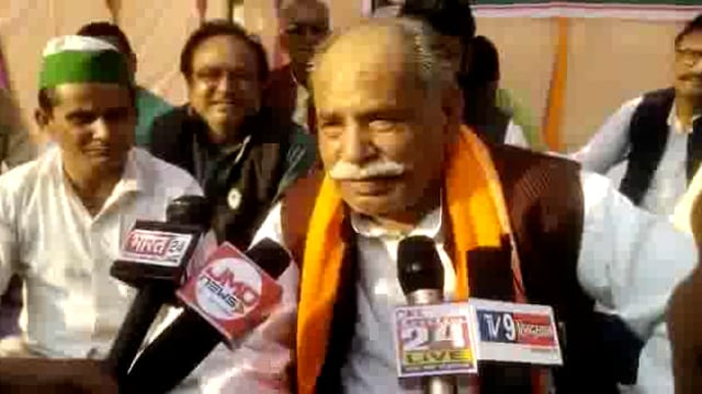 कर्नलगंज में पहुँच भारतीय किसान यूनियन के राष्ट्रीयअध्यक्ष भानुप्रताप सिंह मीडिया कर्मी के शहीद होने पर 4 करोड़ की मांग 