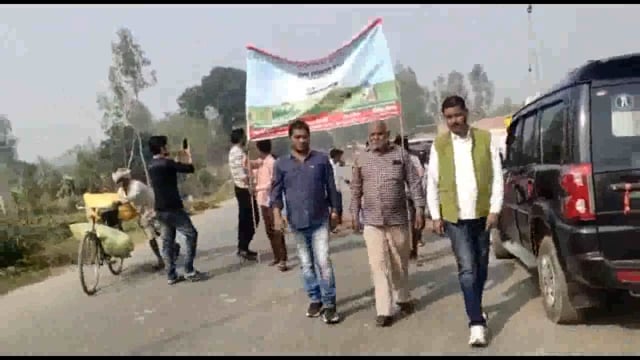 विश्व सौचालय दिवस पर एडीओ प्रवीण कुमार,ग्राम प्रधान, छात्रों ने निकाली 