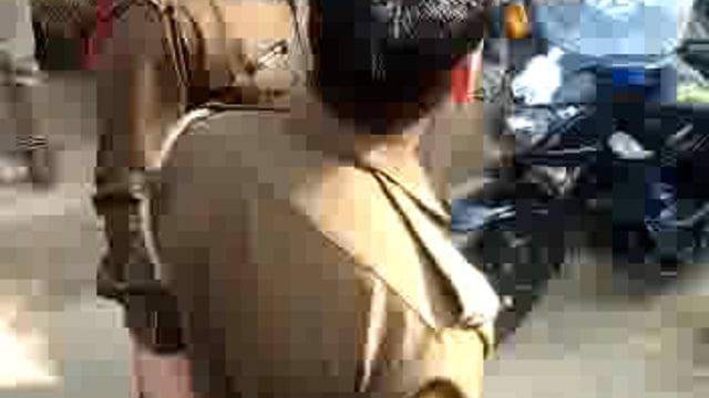  कांस्टेबल द्वारा सीआरपीएफ के जवान को मारा गया थप्पड़ वही ग्रामीणों में दिखा आक्रोश वीडियो हुआ वायरल सिपाही ने दी धमकी